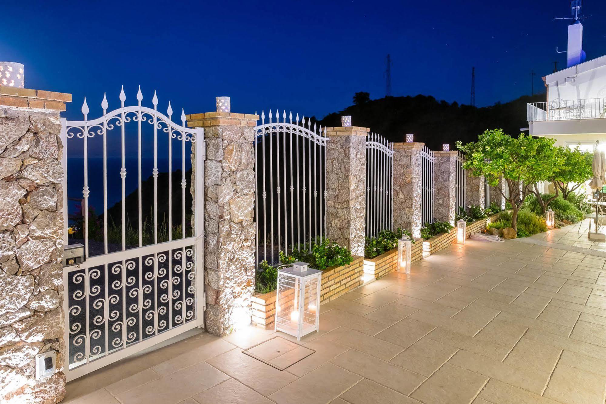 Sciccosa Guest House Taormina Kültér fotó